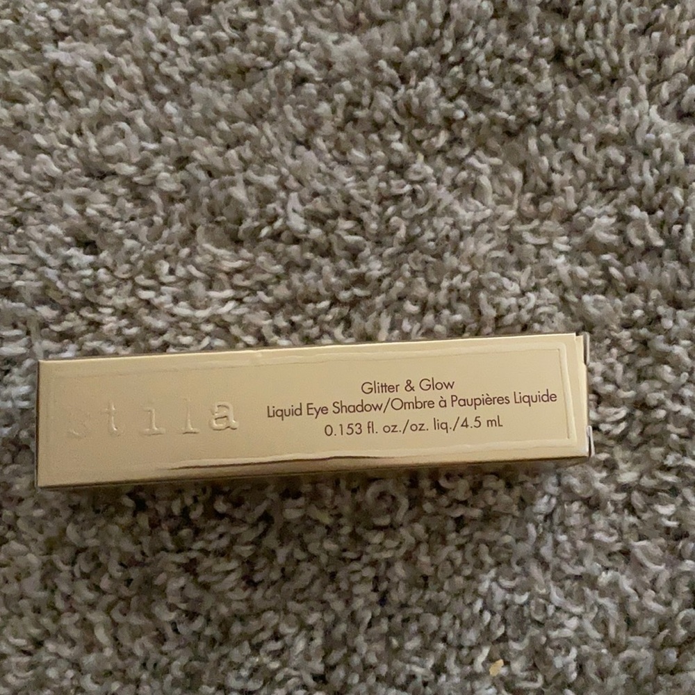 Stila Glitter & Glow Liquid Eye Shadow